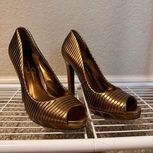 Jessica Simpson Bronze Heels